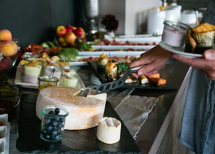 فندق Romantik Seehotel Eichenhain بيلزيرهاكين