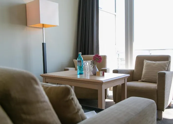 فندق Romantik Seehotel Eichenhain بيلزيرهاكين