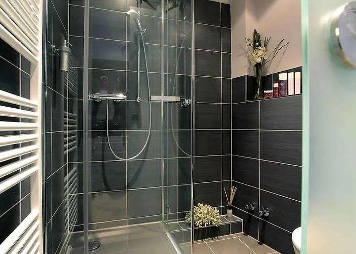 فندق Romantik Seehotel Eichenhain بيلزيرهاكين